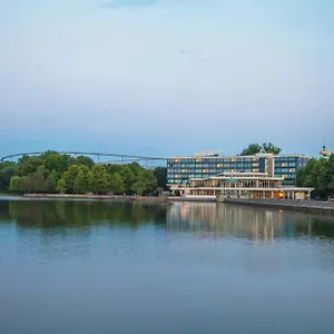 4* Hotel Courtyard By Marriott Maschsee